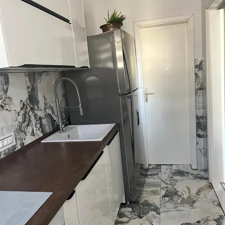 Ilas Apartment